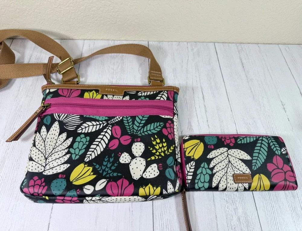 Fossil Dark Floral Cactus Succulent Fiona Crossbody Purse Matching Wallet EUC